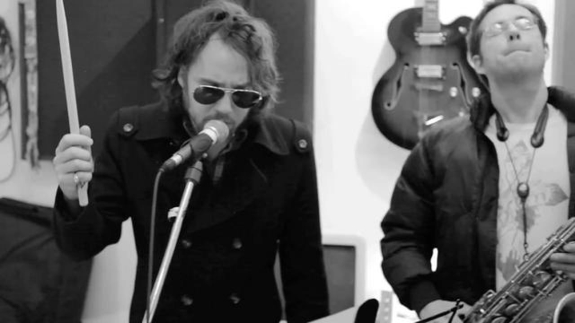 Play Broken Social Scene » Modest Mouse