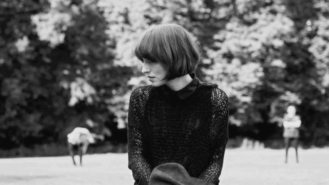 Play http://www.youtube.com/watch?v=T5Cp55MvX54