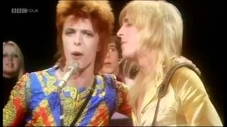 Play Ziggy Stardust