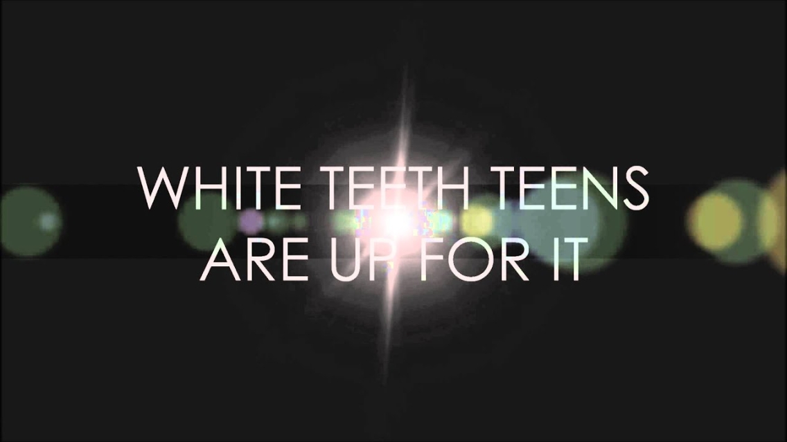 Play White Teeth Teens
